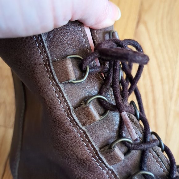 [SOLD] Felmini Soft Pebbled Leather Lace Up Peep Toe Portugal Block Heel Bootie - Picture 12 of 16